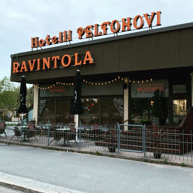 Отель Hotelli Peltohovi Kiuruvesi-4